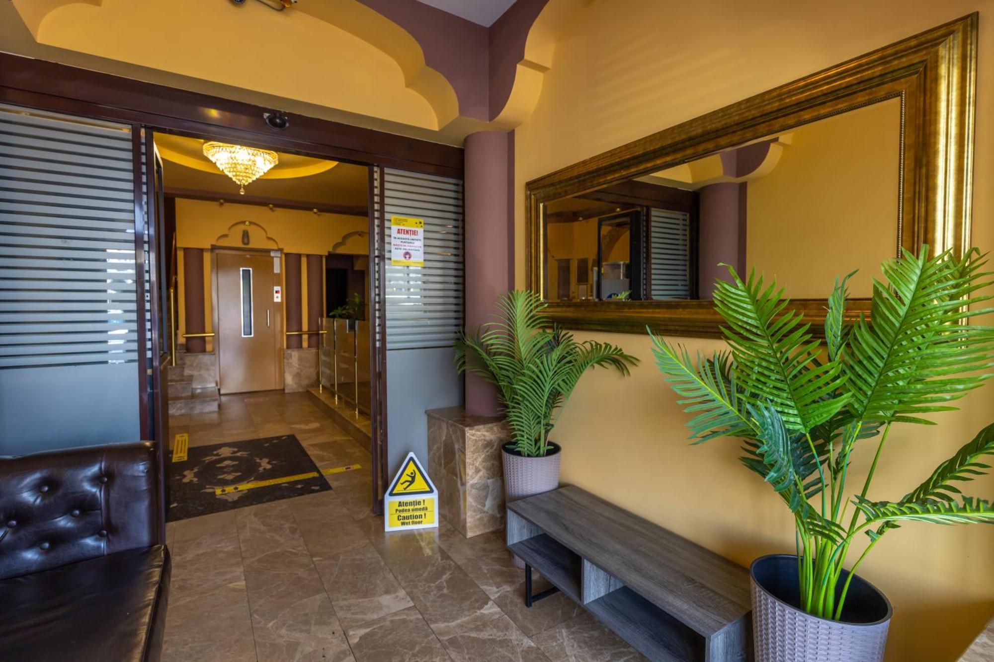 Hotel Sir Gara De Nord Bucharest Exterior photo